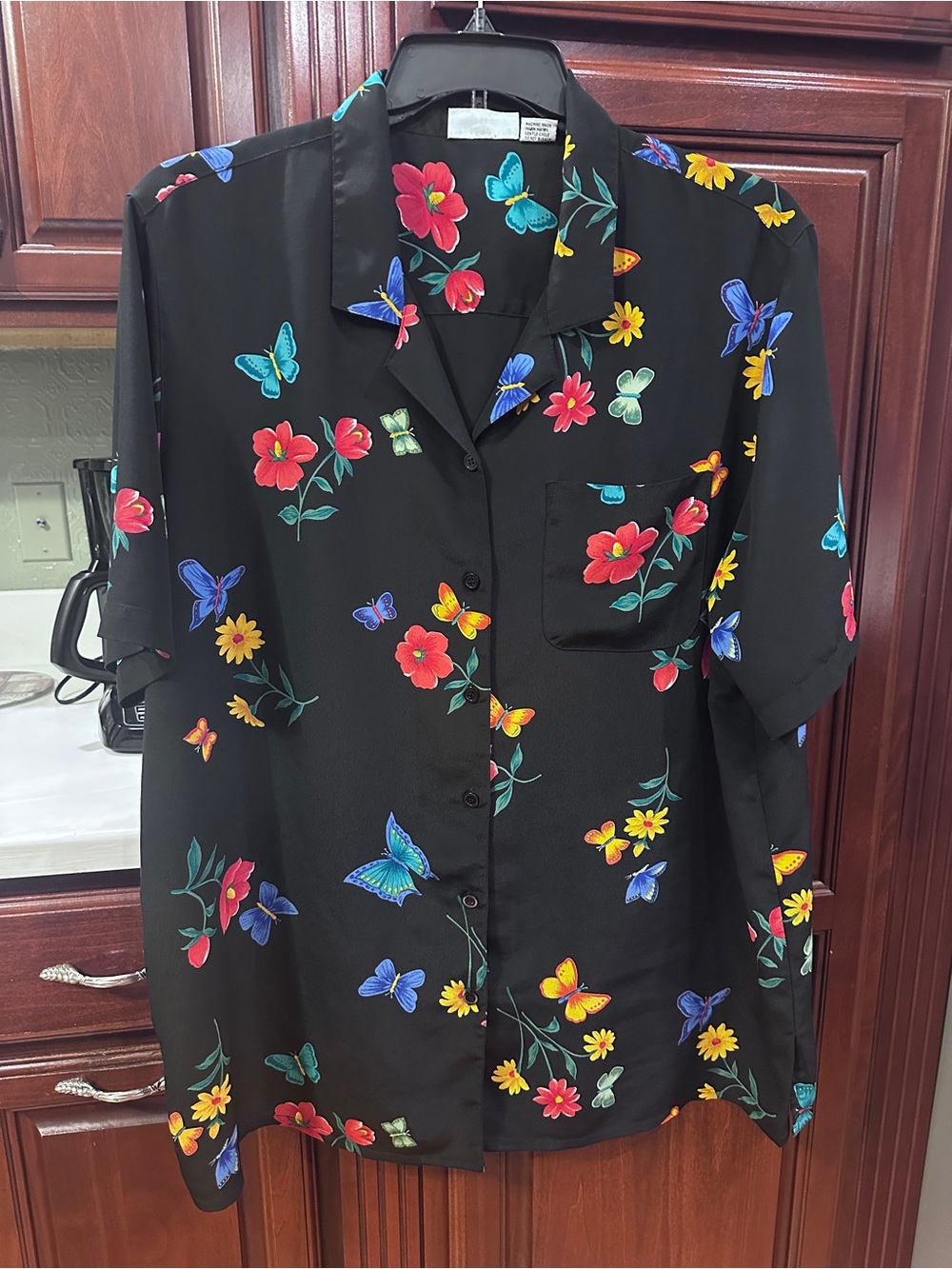 Alfred Dunner 24W Black Floral & Butterfly Button-Up Shirt - Women's Top